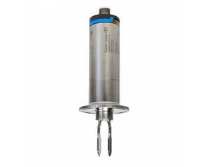 سنسور سطح‌سنج صنعتی Liquiphant FTL33 نصب شده بر روی مخزن استیل در صنایع غذایی