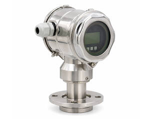 Stainless steel industrial pressure/level transmitter with LCD display mounted on a flange