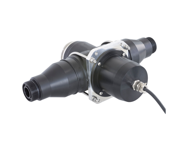 CUA252_01 — دراک فلو اسمبلی Flowfit CUA252 با طراحی عمودی و متریال PE100، بهینه شده برای اندازهگیری دقیق کدورت با سنسور Turbimax CUS52D در فرآیندهای آب آشامیدنی.