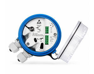 تصویر استودیویی کاتالوگی و دقیق از لول سوییچ پرهای Soliswitch FTE20 اندرس هاوزر با بدنه آبی و پره فلزی صلب برای سنجش سطح جامدات.